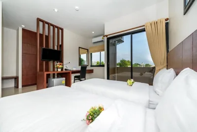The Topaz Residence Phuket Town – Foto 14